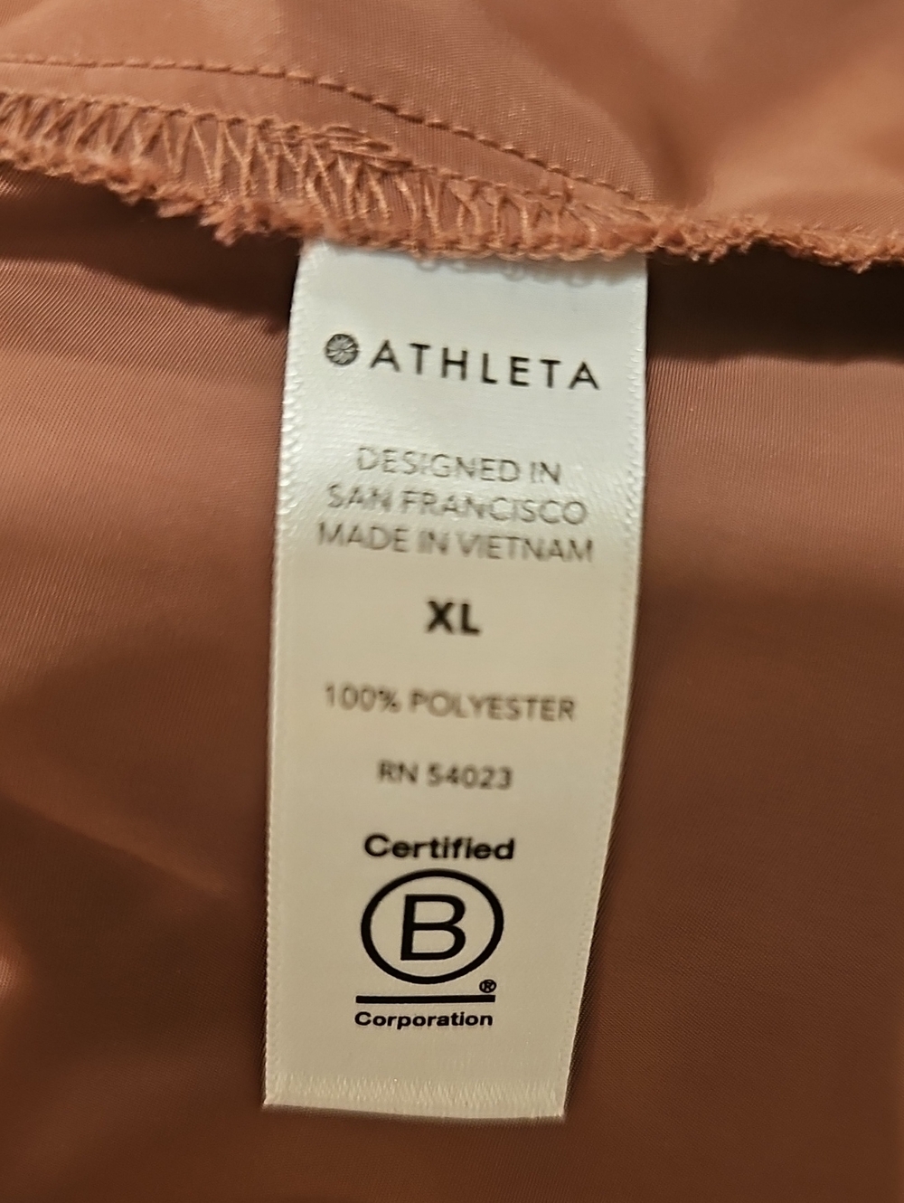 Athleta Featherweight Satin Jacket; Raspberry Color; XL; Excellent Condition - Picture 7 of 8